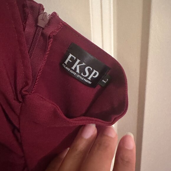 FKSP Elegant One-Shoulder Burgundy Dress - Picture 4 of 9